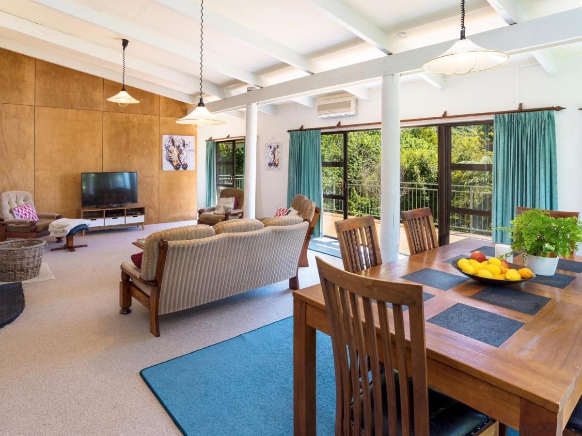 Serene Sounds - Anakiwa Holiday Home Bagian luar foto