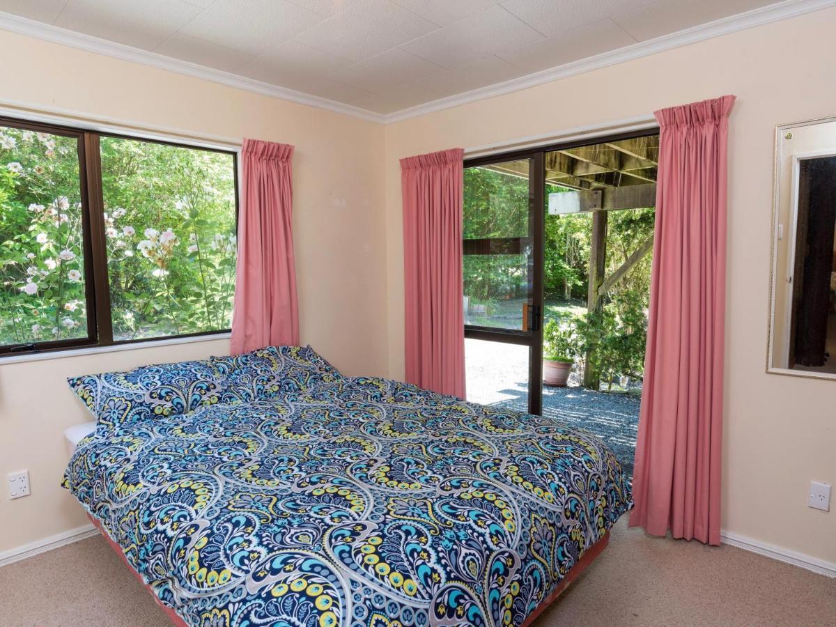 Serene Sounds - Anakiwa Holiday Home Bagian luar foto