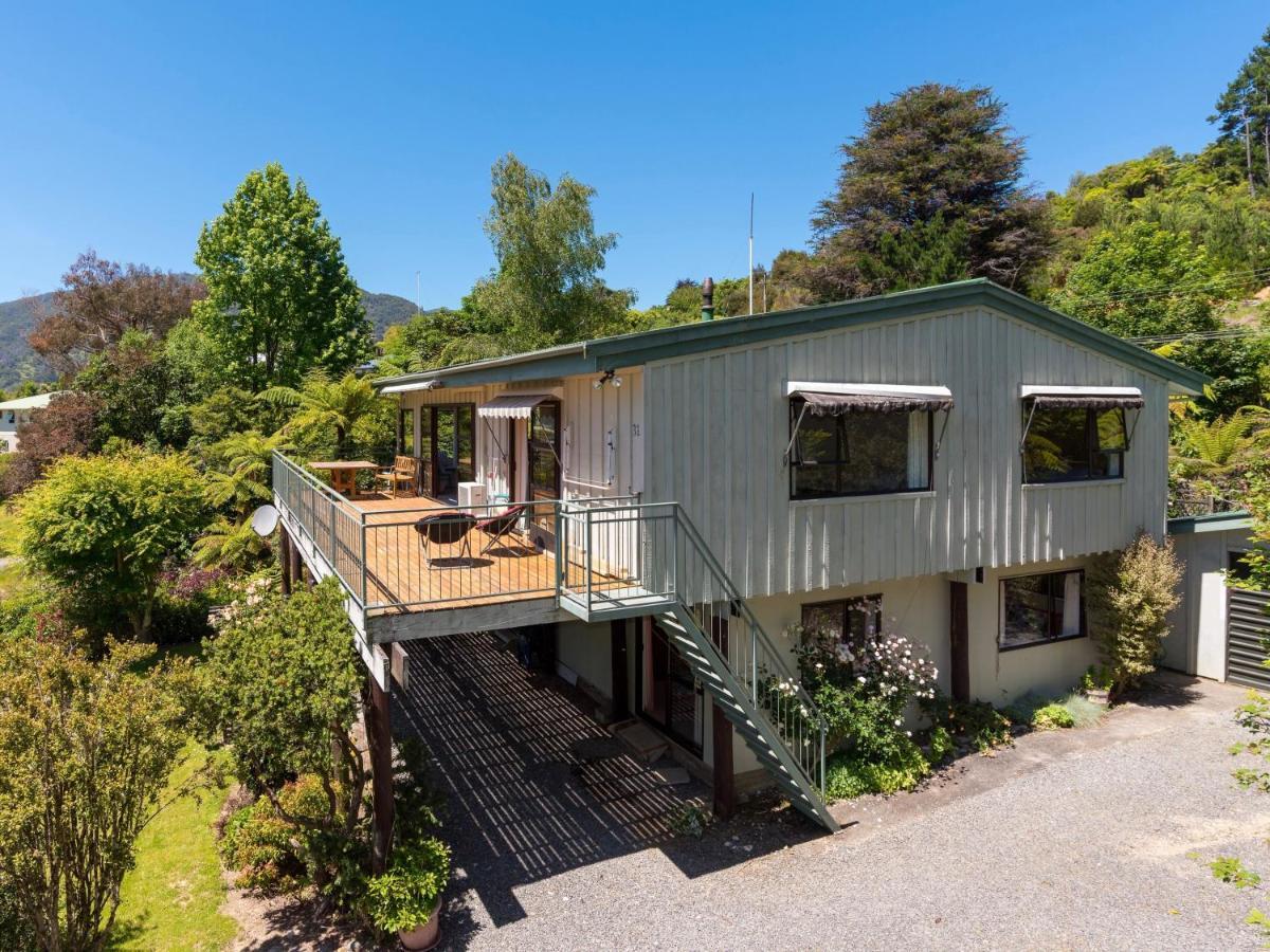 Serene Sounds - Anakiwa Holiday Home Bagian luar foto